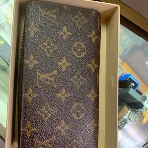 Louis Vuitton Bags - Louis Vuitton
Zippy Illustre Long Limited Edition Louis Vuitton Bags - Louis Vuitton
Zippy Illustre Long Limited Edition